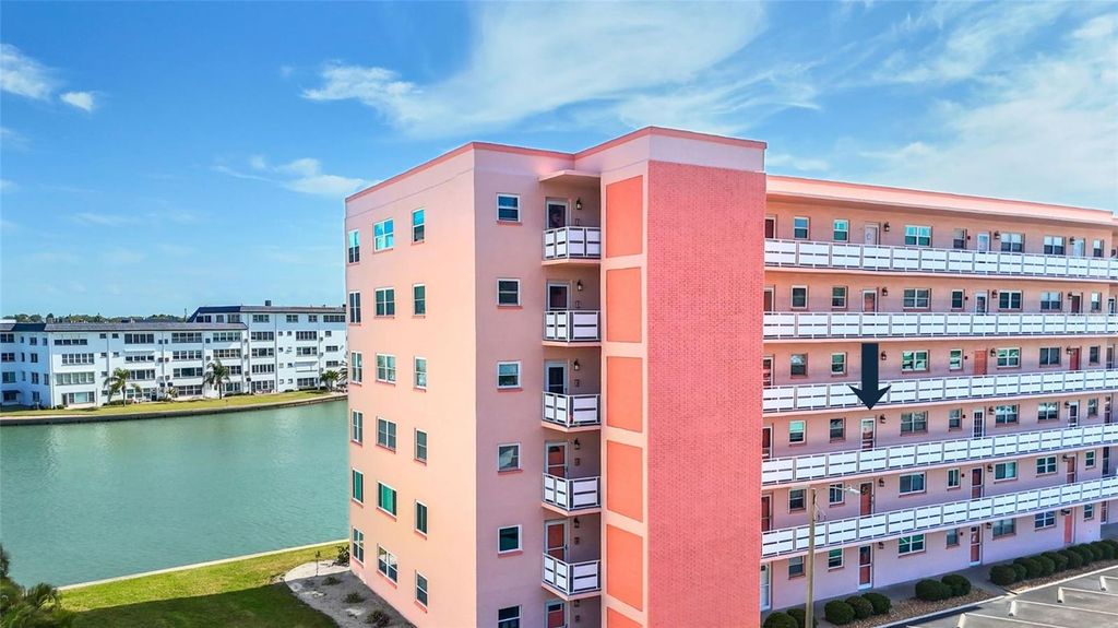 6025 SHORE BOULEVARD S 303, Gulfport, FL 33707