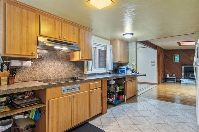 55 Main Street, West Newbury, MA 01985