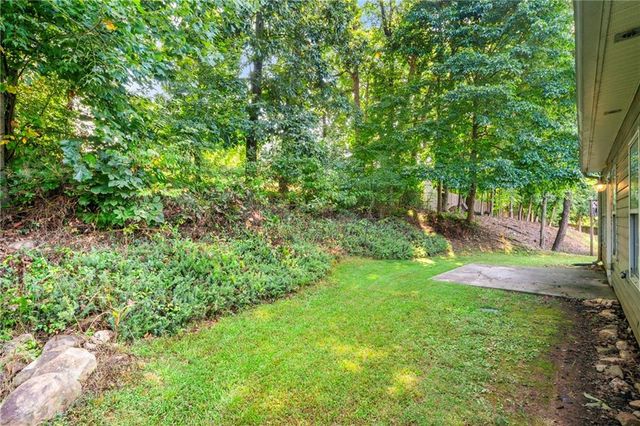 4317 Chesapeake NW Trace, Acworth, GA 30101