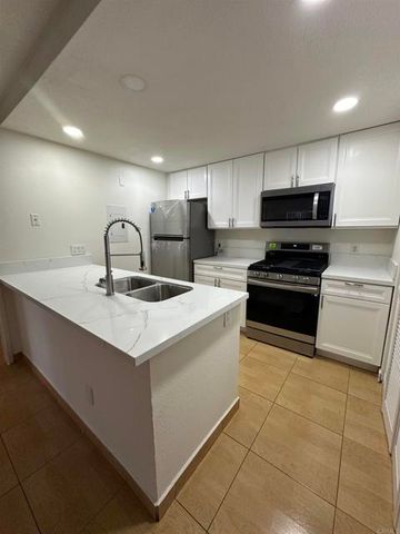 879 san ysidro 1, San Ysidro (san Diego), CA 92173