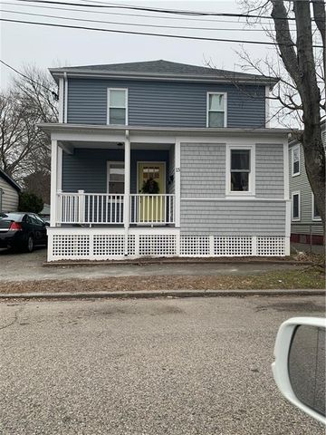 15 Third School Street 1, Bristol, RI 02809