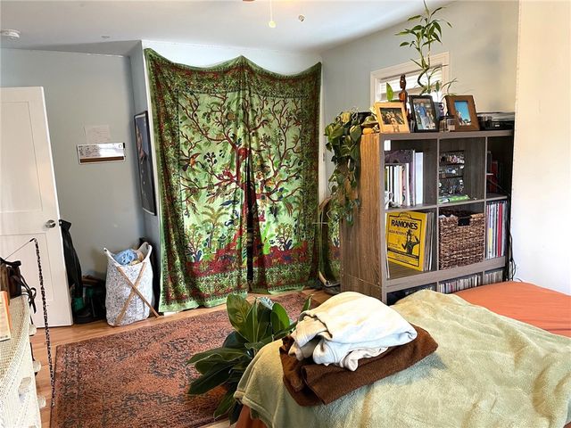 15 Third School Street 1, Bristol, RI 02809