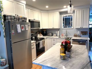 15 Third School Street 1, Bristol, RI 02809