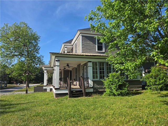 246 Newnan Street, Franklin, GA 30217