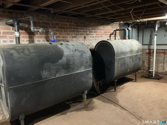 186 South Main Street, Suffield, CT 06078