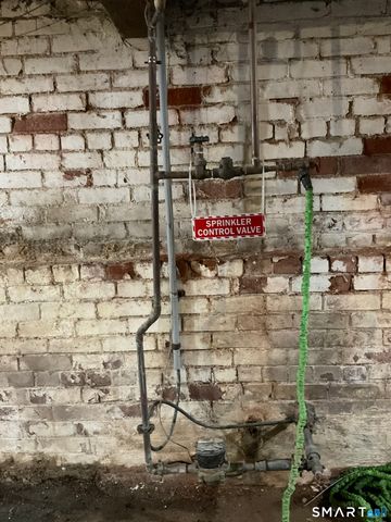 186 South Main Street, Suffield, CT 06078