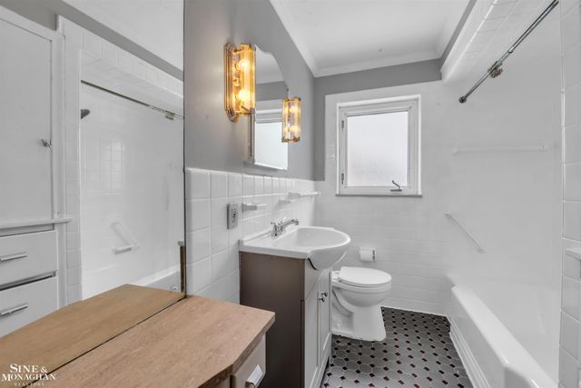 796-798 Harcourt Road, Grosse Pointe Park, MI 48230