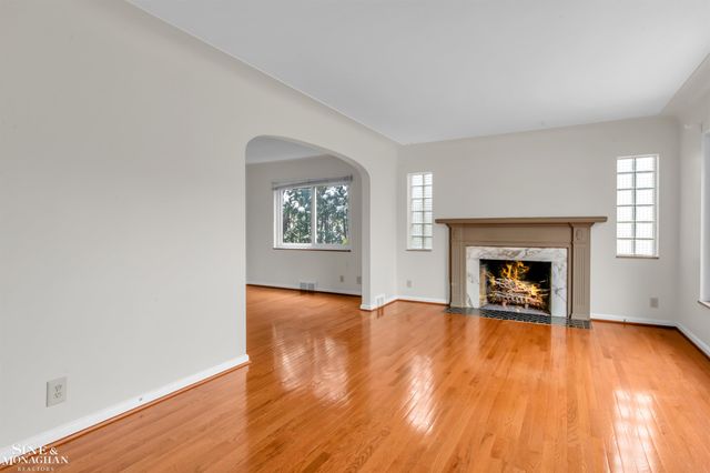 796-798 Harcourt Road, Grosse Pointe Park, MI 48230