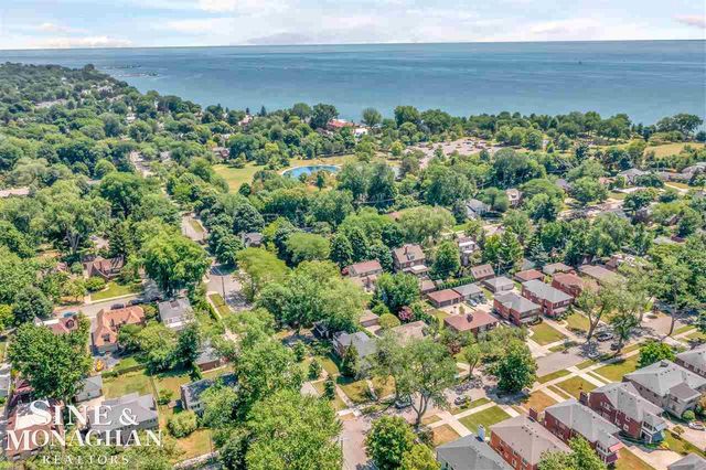 796-798 Harcourt Road, Grosse Pointe Park, MI 48230