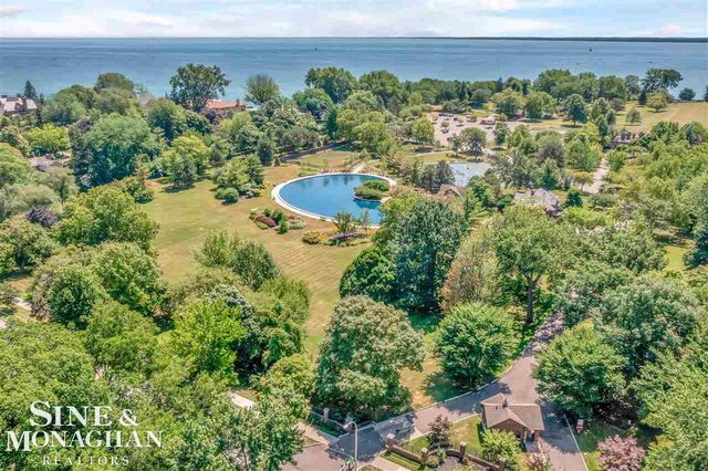 796-798 Harcourt Road, Grosse Pointe Park, MI 48230