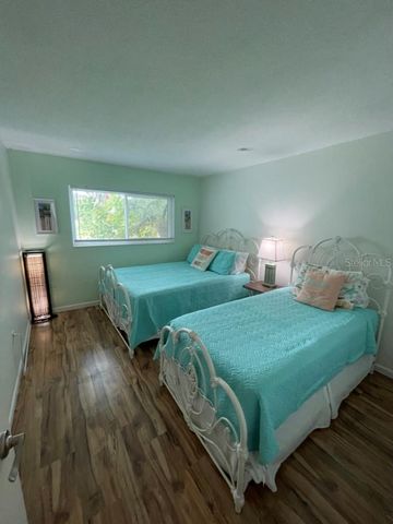 1877 SOUTHPOINTE DRIVE, Sarasota, FL 34231