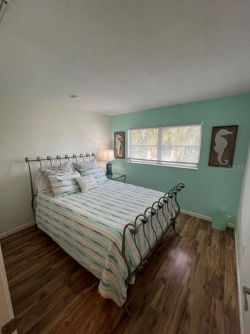 1877 SOUTHPOINTE DRIVE, Sarasota, FL 34231