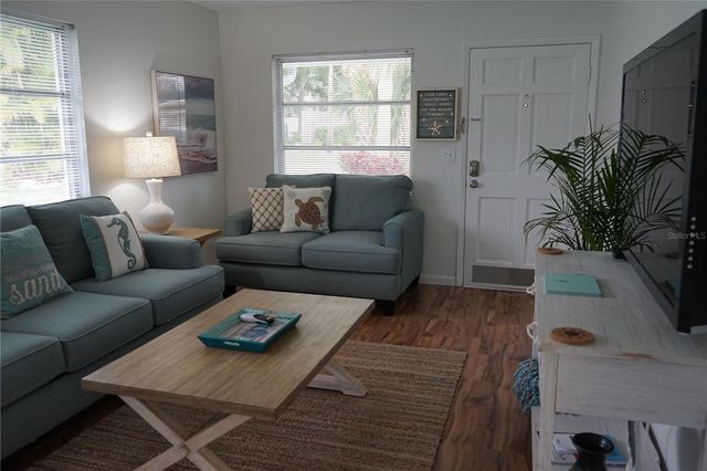 1877 SOUTHPOINTE DRIVE, Sarasota, FL 34231