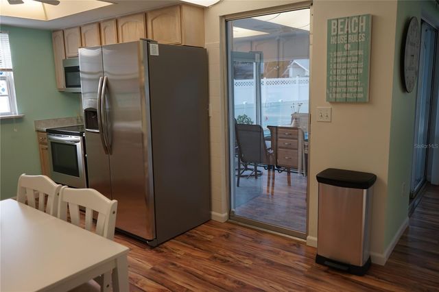 1877 SOUTHPOINTE DRIVE, Sarasota, FL 34231