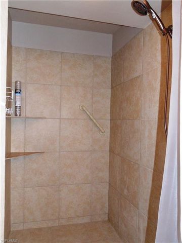 1120 SE 33 TER, Cape Coral, FL 33904