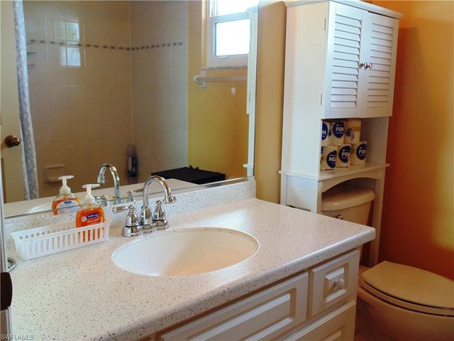 1120 SE 33 TER, Cape Coral, FL 33904