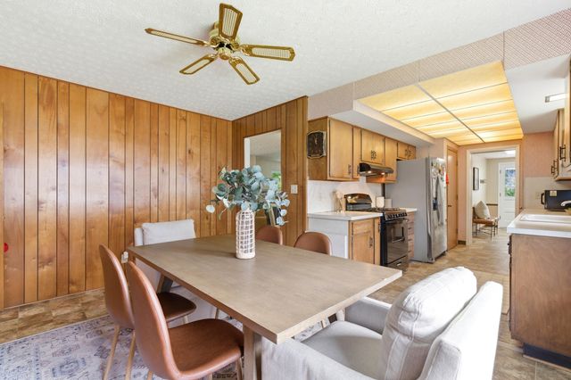 1461 Ridgeview Road, Columbus, OH 43221