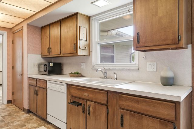 1461 Ridgeview Road, Columbus, OH 43221