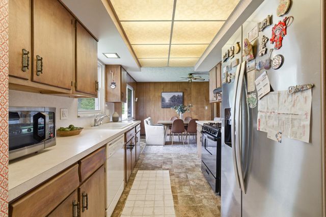 1461 Ridgeview Road, Columbus, OH 43221