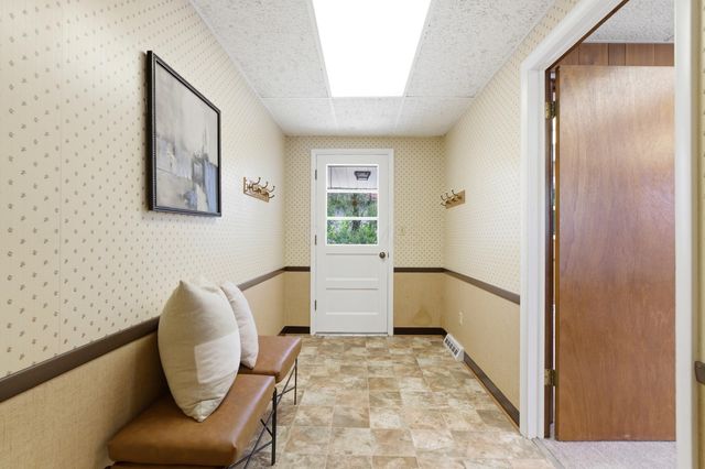 1461 Ridgeview Road, Columbus, OH 43221