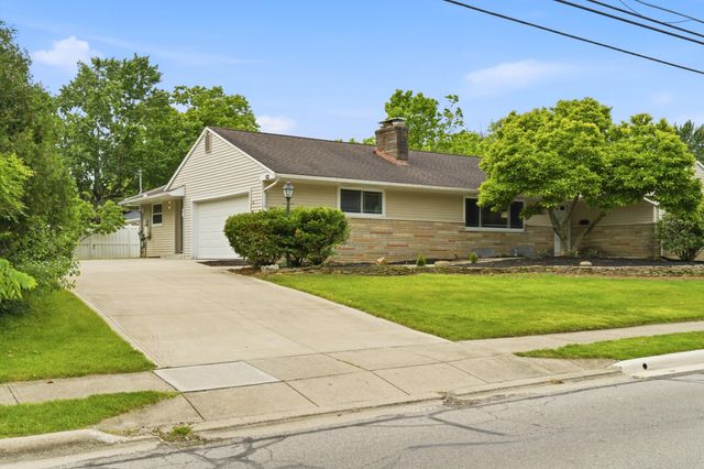 1461 Ridgeview Road, Columbus, OH 43221