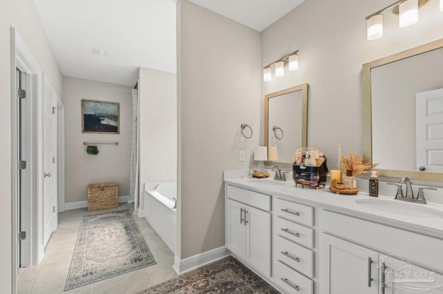 4138 Foggy Bottom Dr, Milton, FL 32583