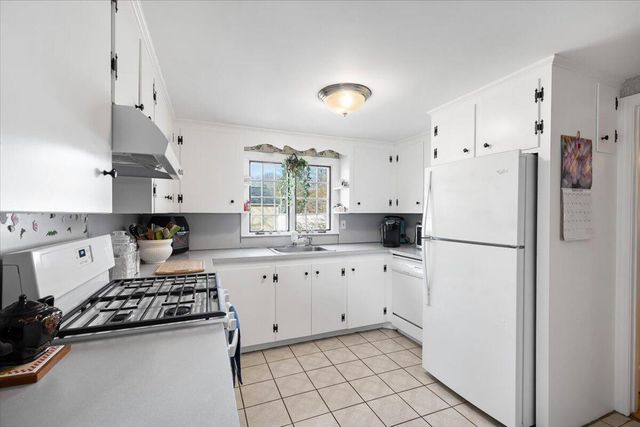 37 Touraine Way, South Yarmouth, MA 02664