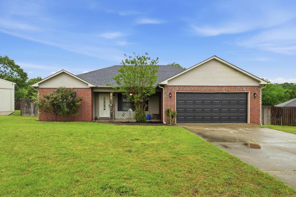 13 Jess Sims Drive, Greenbrier, AR 72058