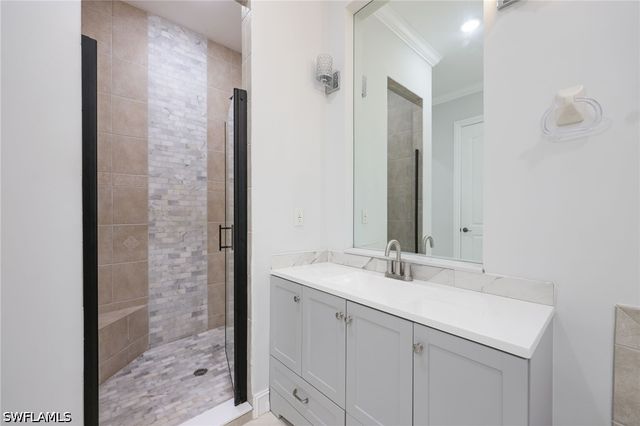 1419 Serrano CIR, Naples, FL 34105