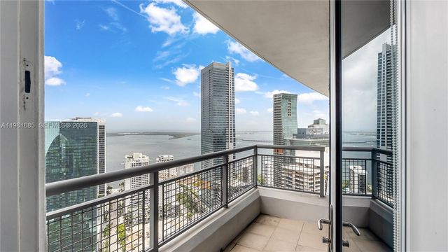 60 SW 13th St 4200, Miami, FL 33130