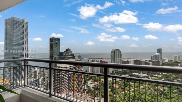 60 SW 13th St 4200, Miami, FL 33130