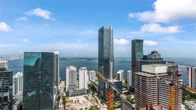 60 SW 13th St 4200, Miami, FL 33130