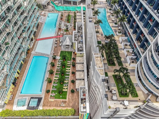 60 SW 13th St 4200, Miami, FL 33130