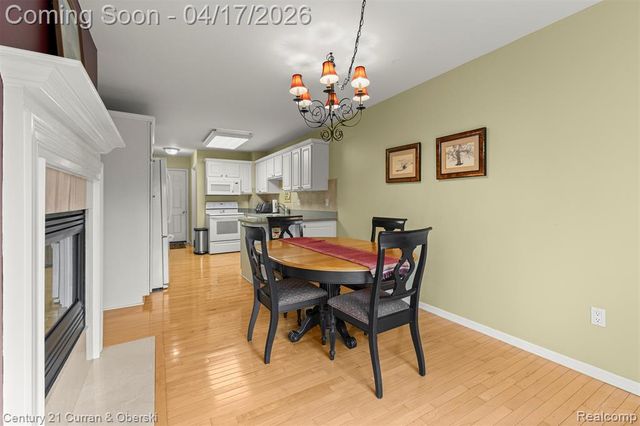 134 Legacy Park Circle, Dearborn Heights, MI 48127