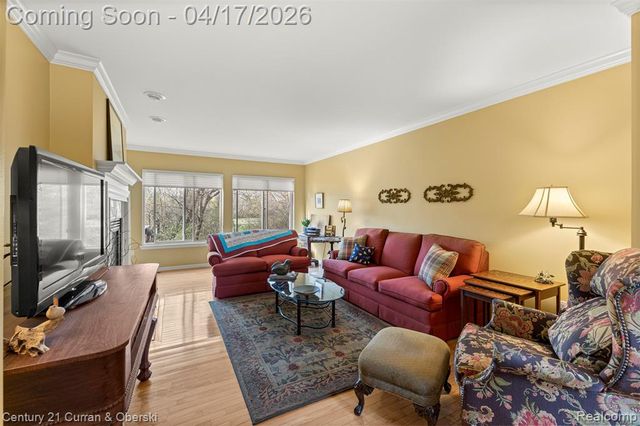 134 Legacy Park Circle, Dearborn Heights, MI 48127
