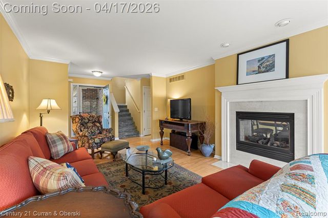 134 Legacy Park Circle, Dearborn Heights, MI 48127