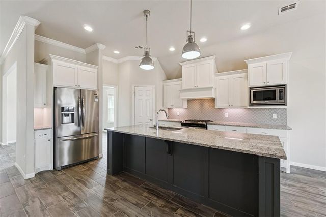 18701 Windy Way Road, Edmond, OK 73012