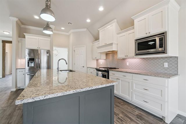 18701 Windy Way Road, Edmond, OK 73012