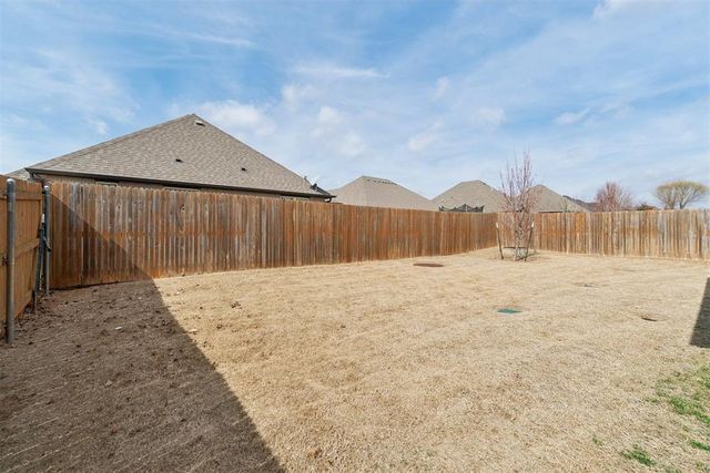 18701 Windy Way Road, Edmond, OK 73012