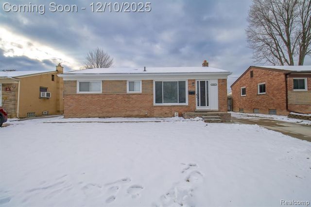 8225 N Hubbard Street, Westland, MI 48185
