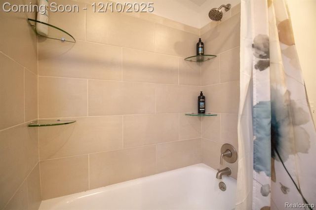 8225 N Hubbard Street, Westland, MI 48185