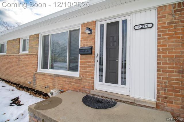 8225 N Hubbard Street, Westland, MI 48185