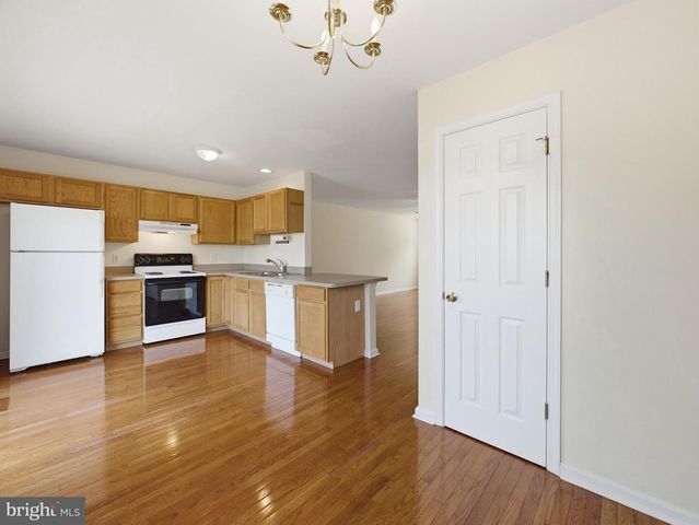 106 SIR WASHINGTON ST, Inwood, WV 25428