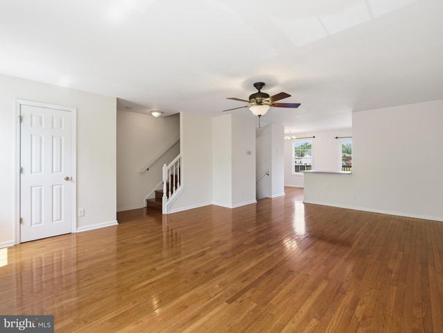 106 SIR WASHINGTON ST, Inwood, WV 25428