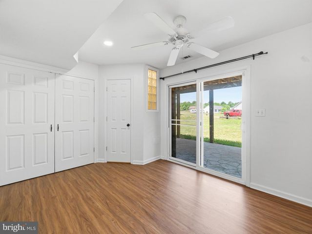 106 SIR WASHINGTON ST, Inwood, WV 25428
