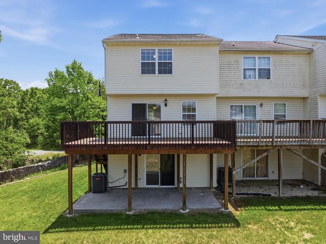 106 SIR WASHINGTON ST, Inwood, WV 25428