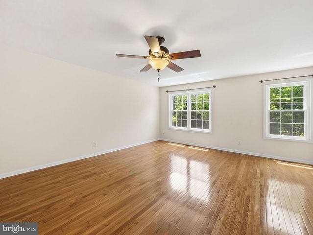106 SIR WASHINGTON ST, Inwood, WV 25428