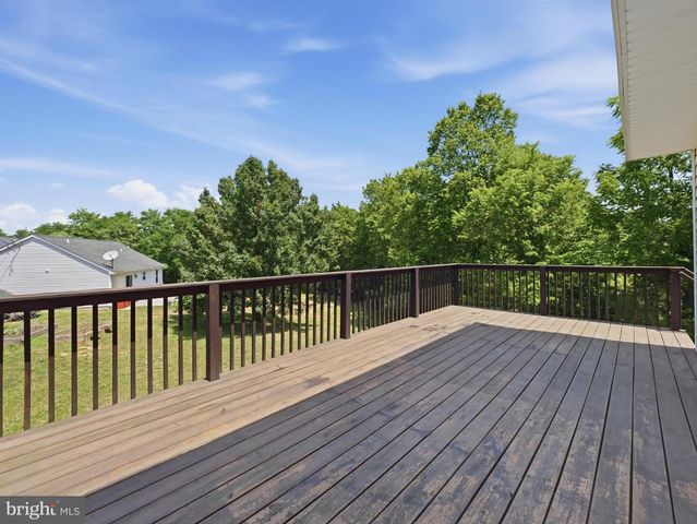 106 SIR WASHINGTON ST, Inwood, WV 25428