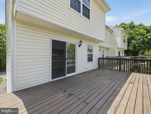 106 SIR WASHINGTON ST, Inwood, WV 25428