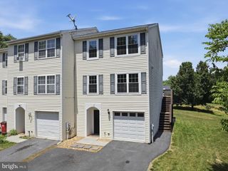 106 SIR WASHINGTON ST, Inwood, WV 25428